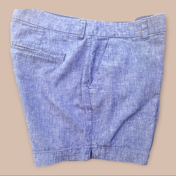 Women's Old Navy Every Day Shorts Mid Rise - Size 10 - 5” inseam - Blue Chambray - Picture 3 of 11